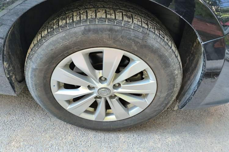 Used Nissan Teana 2016 2.0L XE Fashion Edition Right Front Wheel Hub