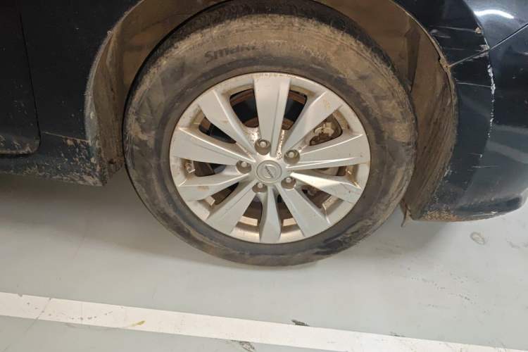 Used Nissan Teana 2016 2.5L XL Comfort Edition Right Front Wheel Hub