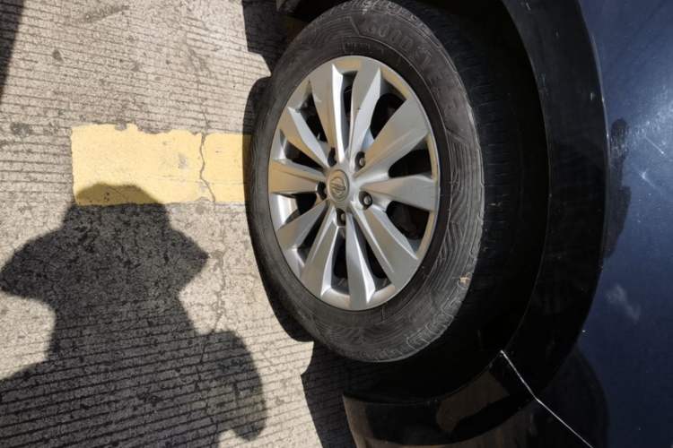 Used Nissan Teana 2016 2.0L XL Comfort Edition Right Front Wheel Hub