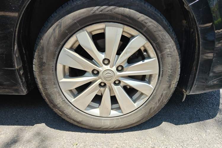 Used Nissan Teana 2016 2.0L XE Fashion Edition Right Front Wheel Hub