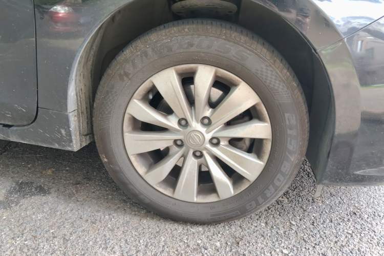 Used Nissan Teana 2016 Revised Version 2.0L XL Comfort Edition Right Front Wheel Hub