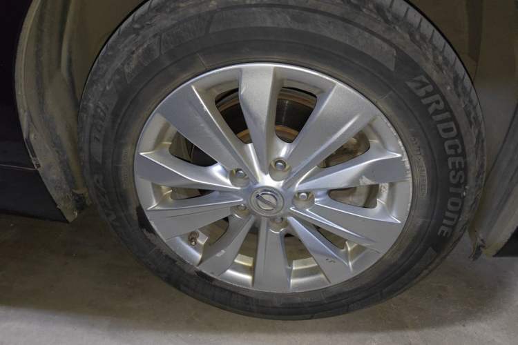 Used Nissan Teana 2016 2.0L XE Fashion Edition Right Front Wheel Hub