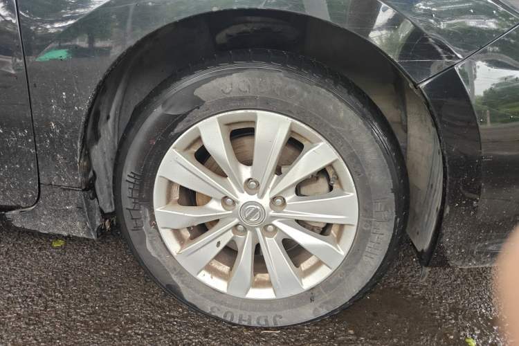 Used Nissan Teana 2016 Revised Version 2.0L XL Comfort Edition Right Front Wheel Hub