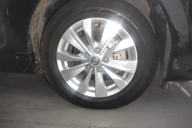 Used Nissan Teana 2016 2.0L XE Fashion Edition Right Front Wheel Hub