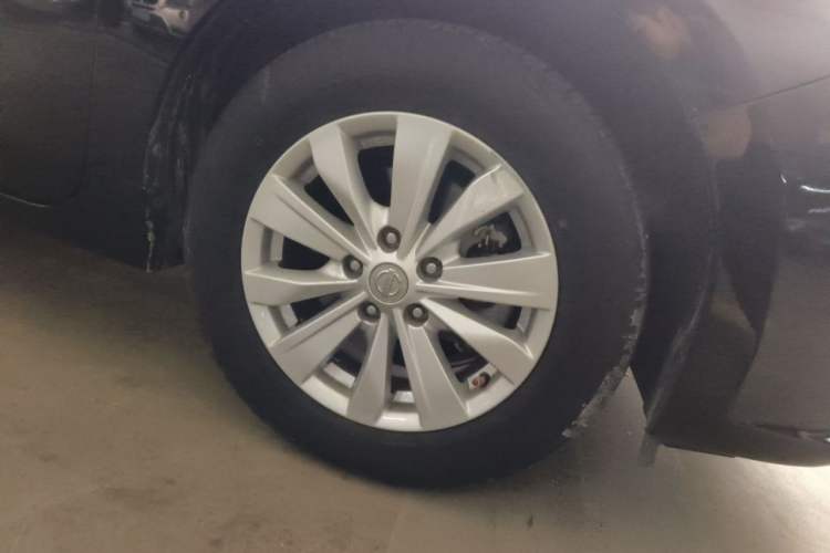 Used Nissan Teana 2016 Revised Version 2.0L XL Comfort Edition Right Front Wheel Hub