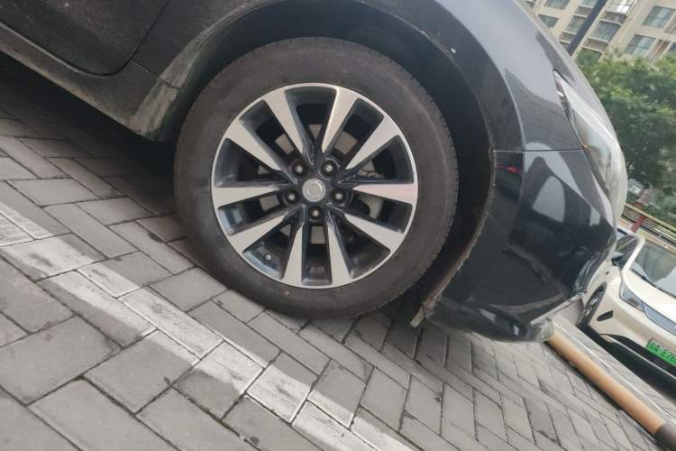 Used Nissan Teana 2016 2.0L XL-Upper Smart Edition Right Front Wheel Hub