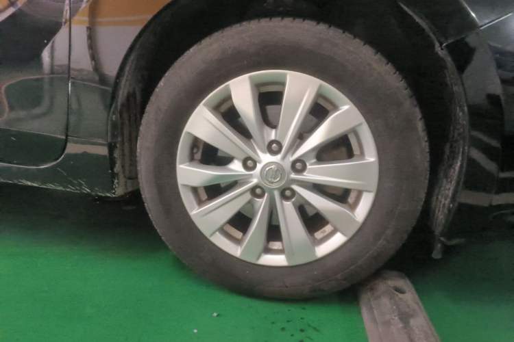 Used Nissan Teana 2016 Revised Version 2.0L XL Comfort Edition Right Front Wheel Hub