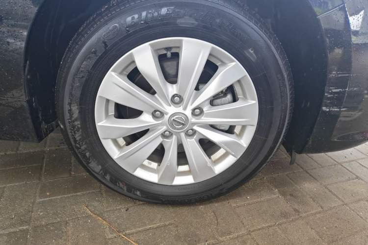 Used Nissan Teana 2016 2.0L XL Comfort Edition Right Front Wheel Hub