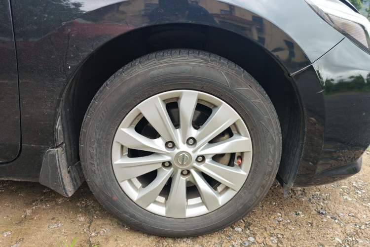 Used Nissan Teana 2016 2.0L XL Comfort Edition Right Front Wheel Hub