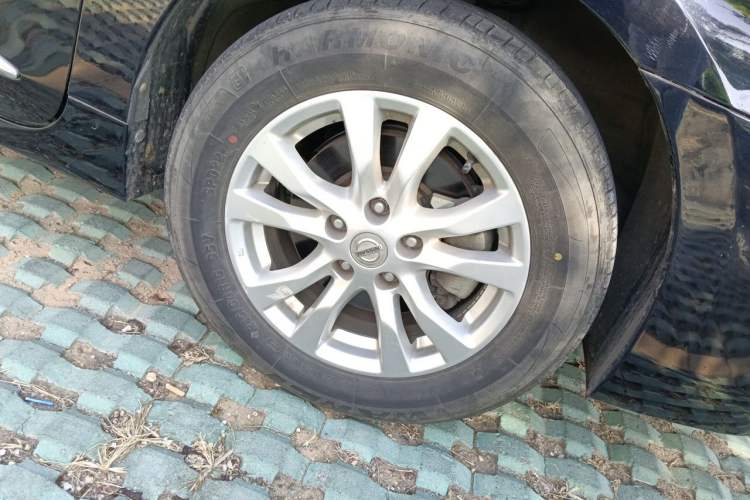 Used Nissan Teana 2016 2.0L XE Fashion Edition Right Front Wheel Hub