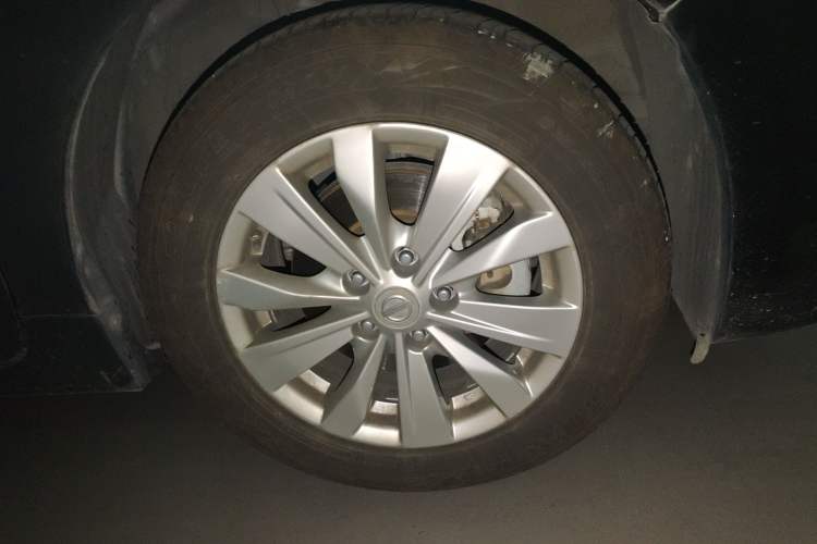 Used Nissan Teana 2016 2.0L XE Fashion Edition Right Front Wheel Hub