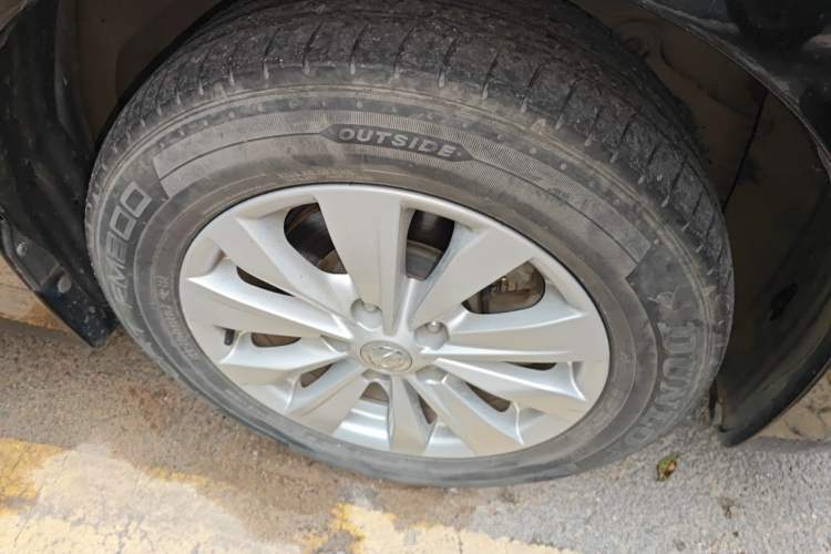 Used Nissan Teana 2016 Revised Version 2.0L XL Comfort Edition Right Front Wheel Hub