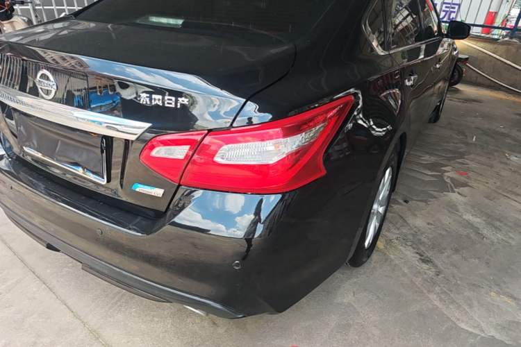 Used Nissan Teana 2016 Revised Version 2.0L XL Comfort Edition Right Rear Taillight