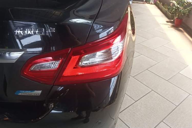 Used Nissan Teana 2016 Revised Version 2.0L XL Comfort Edition Right Rear Taillight