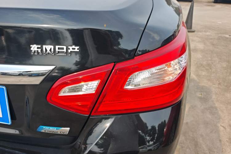 Used Nissan Teana 2016 Revised Version 2.0L XL Comfort Edition Right Rear Taillight
