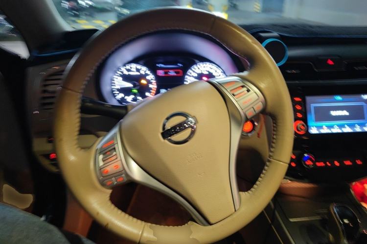 Used Nissan Teana 2016 Revised Version 2.0L XL Comfort Edition Steering Wheel