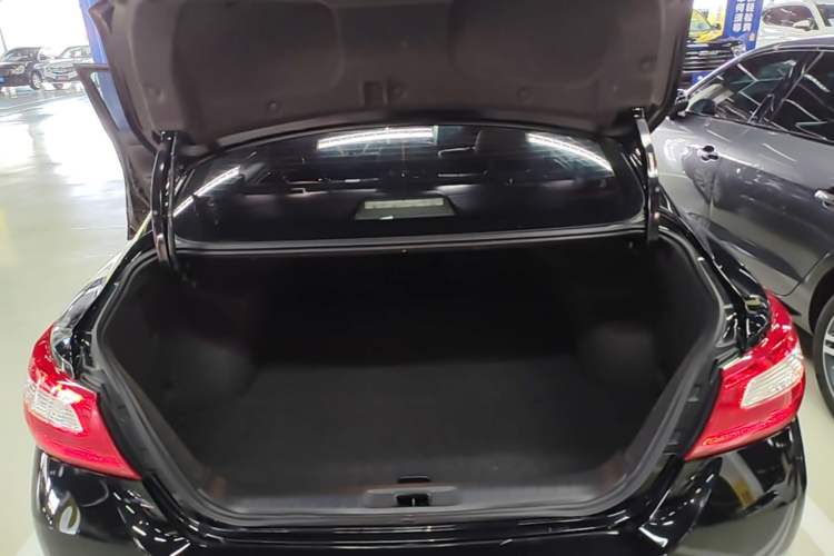 Used Nissan Teana 2016 Revised Version 2.0L XL Comfort Edition Trunk