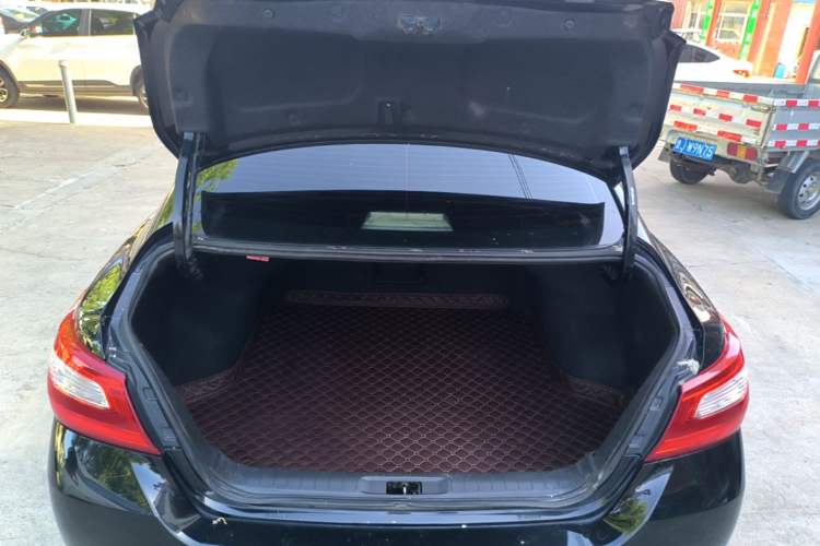 Used Nissan Teana 2016 Revised Version 2.0L XL Comfort Edition Trunk