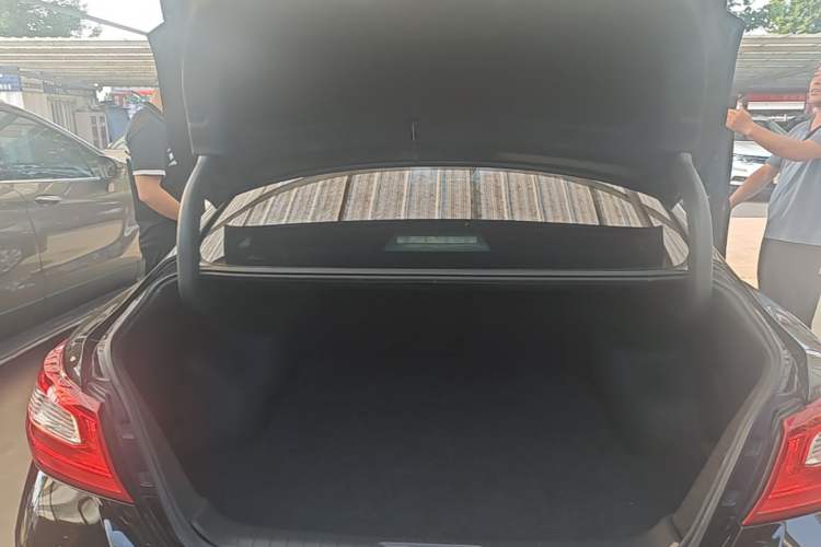 Used Nissan Teana 2016 2.0L XL Comfort Edition Trunk