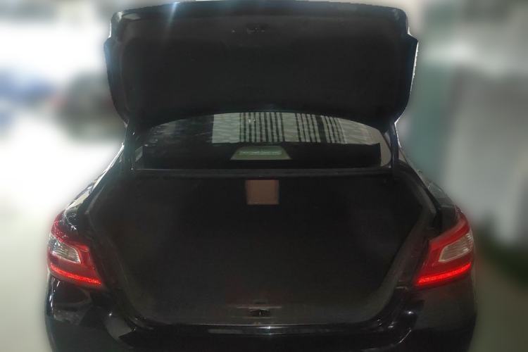 Used Nissan Teana 2016 2.0L XE Fashion Edition Trunk