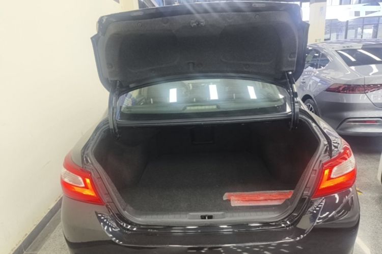 Used Nissan Teana 2016 2.5L XL-UpperNAVI Tech Prestige Edition Trunk