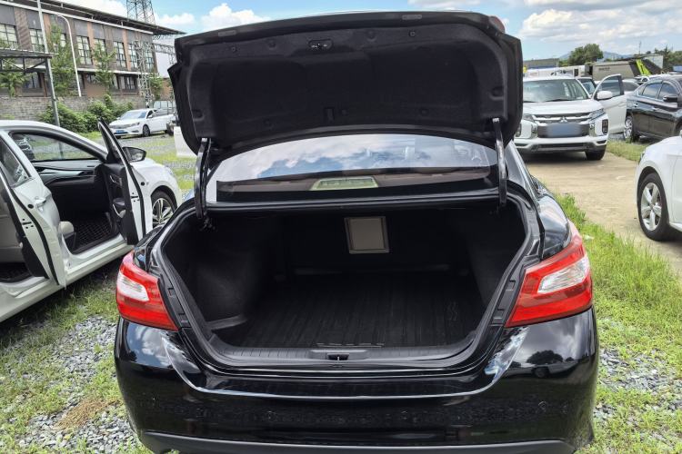 Used Nissan Teana 2016 2.0L XE Fashion Edition Trunk