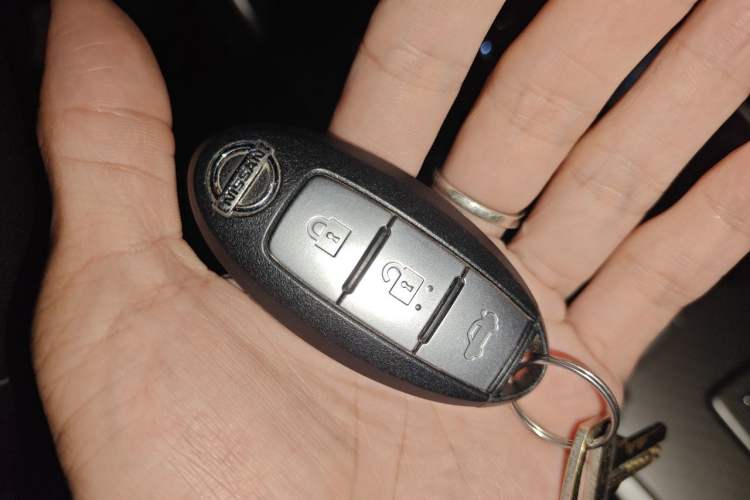 Used Nissan Teana 2016 Revised Version 2.0L XL Comfort Edition Vehicle Key