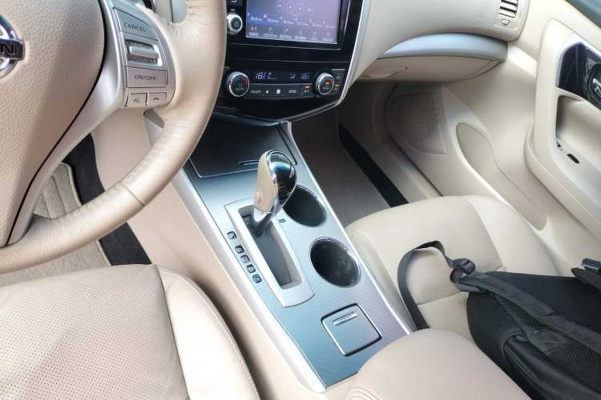 Used Nissan Teana 2016 Revised Version 2.0L XL Comfort Edition Gear Lever