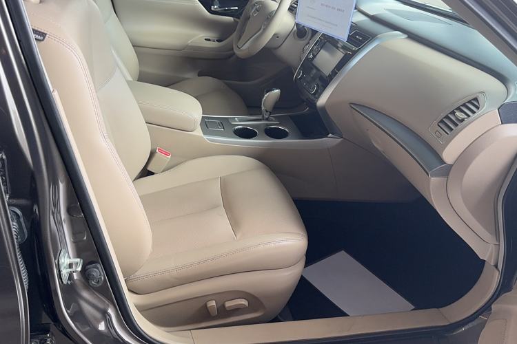 Used Nissan Teana 2016 2.0L XL Comfort Edition Right Front Seat