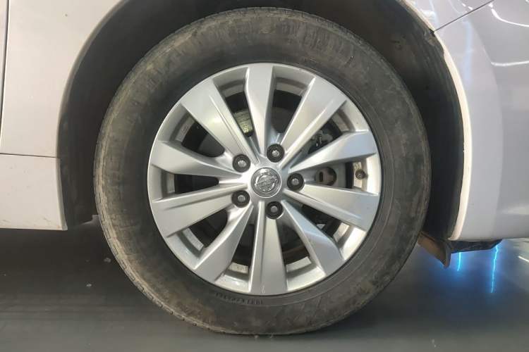 Used Nissan Teana 2016 2.0L XE Fashion Edition Right Front Wheel Hub