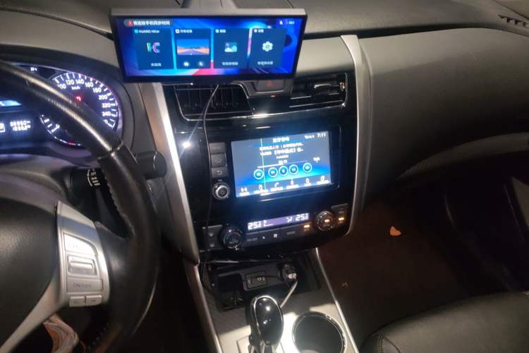 Used Nissan Teana 2016 2.0L XL-Upper Smart Edition Audio And AC Panel