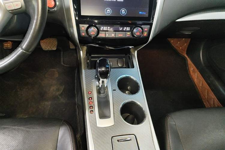 Used Nissan Teana 2016 Revised Version 2.0L XL Comfort Edition Gear Lever