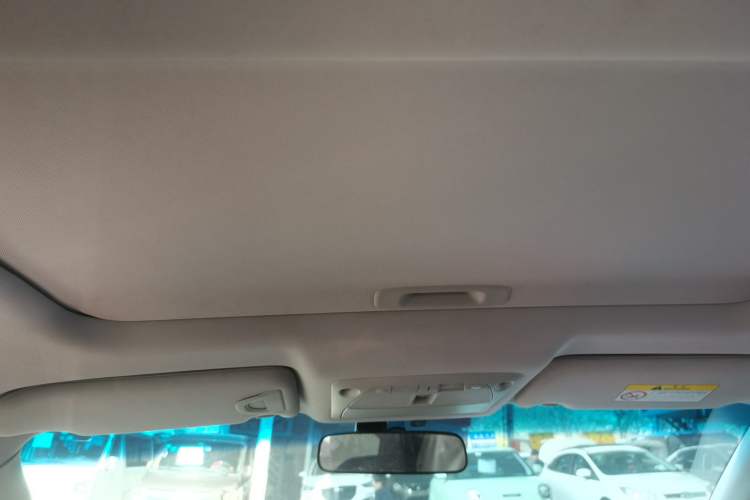 Used Nissan Teana 2016 2.0L XL Comfort Edition Headliner