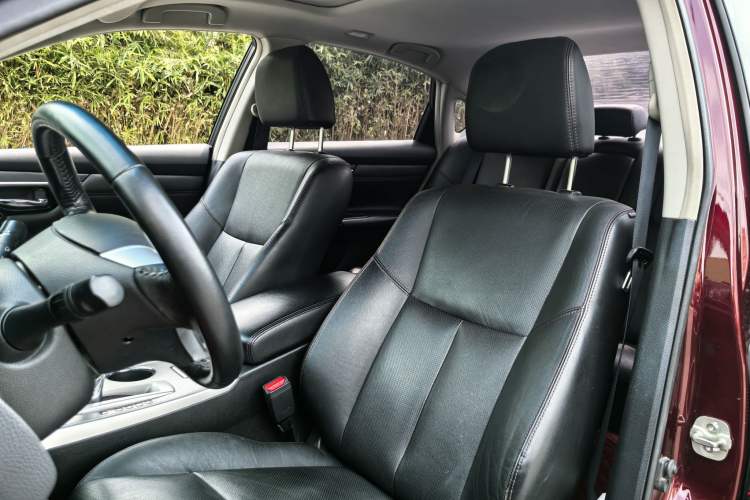 Used Nissan Teana 2016 2.0L XL Comfort Edition Interior 1