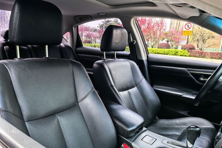 Used Nissan Teana 2016 2.0L XL Comfort Edition Interior 5