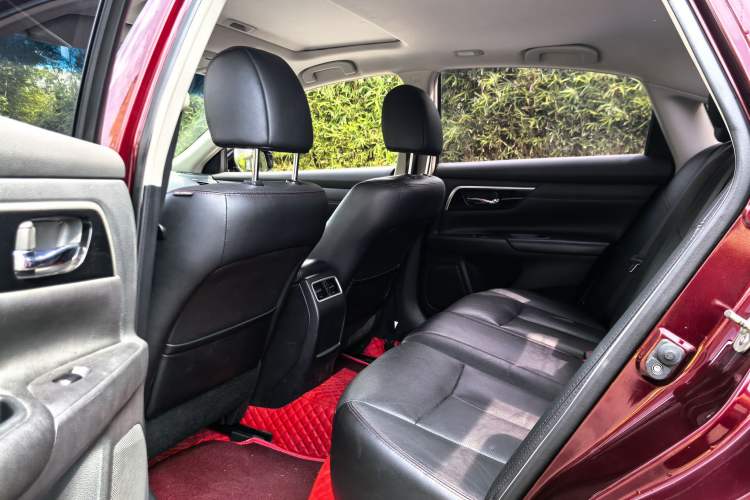 Used Nissan Teana 2016 2.0L XL Comfort Edition Interior 8