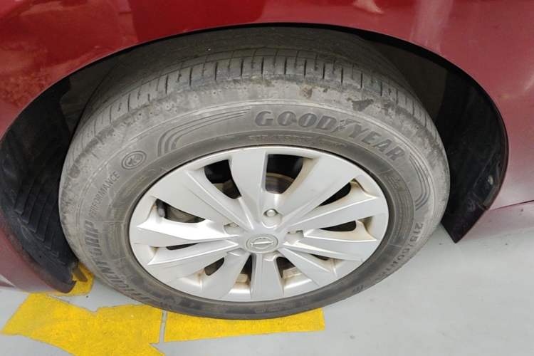 Used Nissan Teana 2016 Revised Version 2.0L XL Comfort Edition Left Front Wheel Hub
