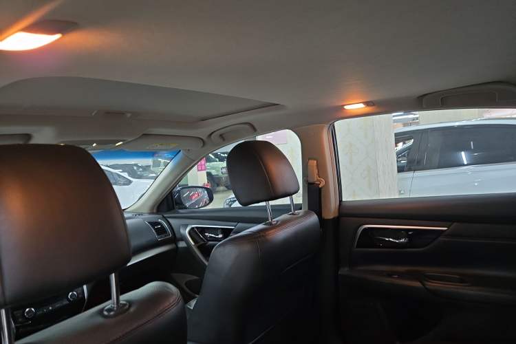 Used Nissan Teana 2016 Revised Version 2.0L XL Comfort Edition Headliner