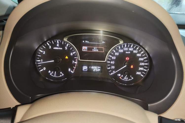 Used Nissan Teana 2016 2.0L XE Fashion Edition Instrument Cluster
