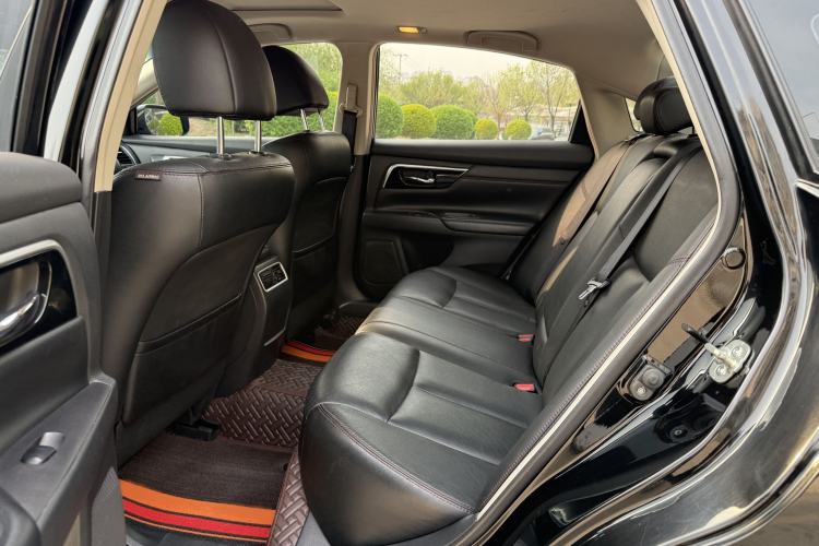 Used Nissan Teana 2016 Revised Version 2.0L XL Comfort Edition Interior 3