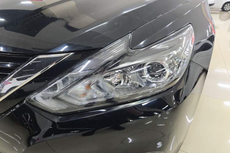 Used Nissan Teana 2016 Revised Version 2.0L XL Comfort Edition Left Front Headlight