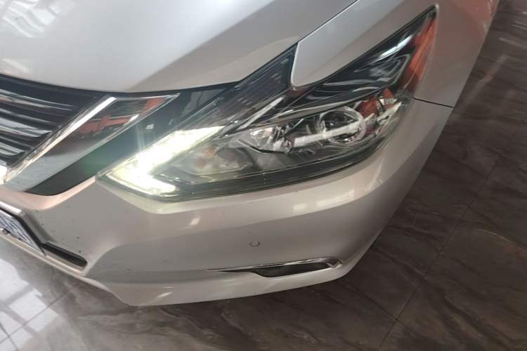 Used Nissan Teana 2016 2.0L XL-Upper Smart Edition Left Front Headlight