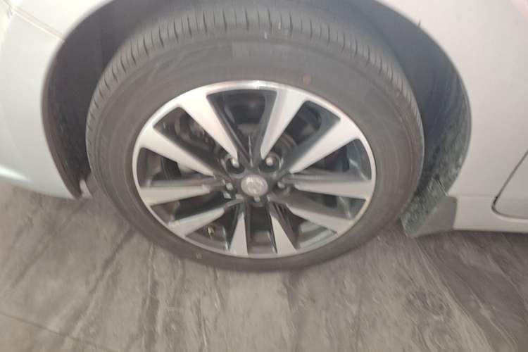 Used Nissan Teana 2016 2.0L XL-Upper Smart Edition Left Front Wheel Hub