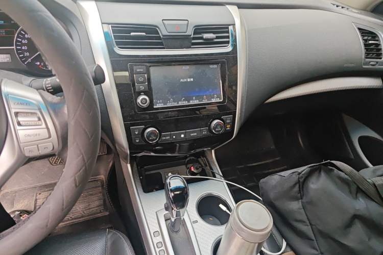 Used Nissan Teana 2016 Revised Version 2.0L XL Comfort Edition Audio And AC Panel