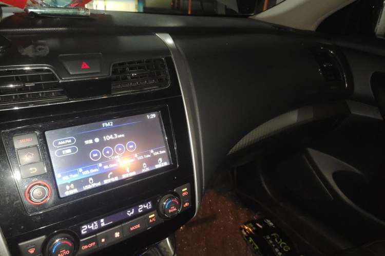 Used Nissan Teana 2016 2.0L XL Comfort Edition Audio And AC Panel