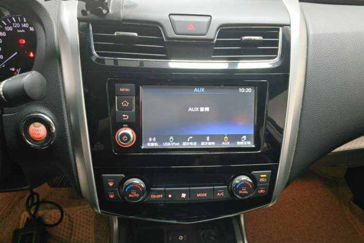 Used Nissan Teana 2016 Revised Version 2.0L XL Comfort Edition Audio And AC Panel