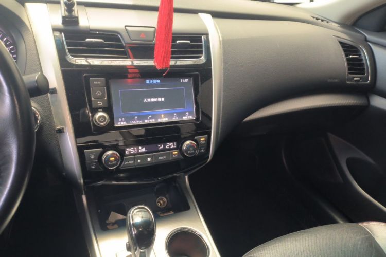 Used Nissan Teana 2016 2.0L XL Comfort Edition Audio And AC Panel