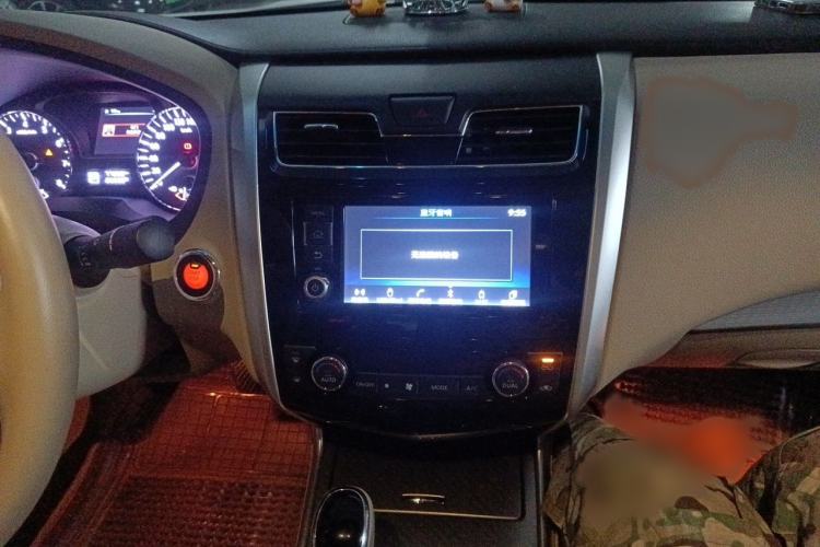 Used Nissan Teana 2016 Revised Version 2.0L XL Comfort Edition Audio And AC Panel