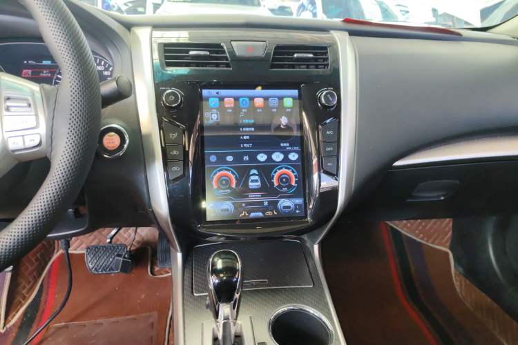 Used Nissan Teana 2016 Revised Version 2.0L XL Comfort Edition Audio And AC Panel