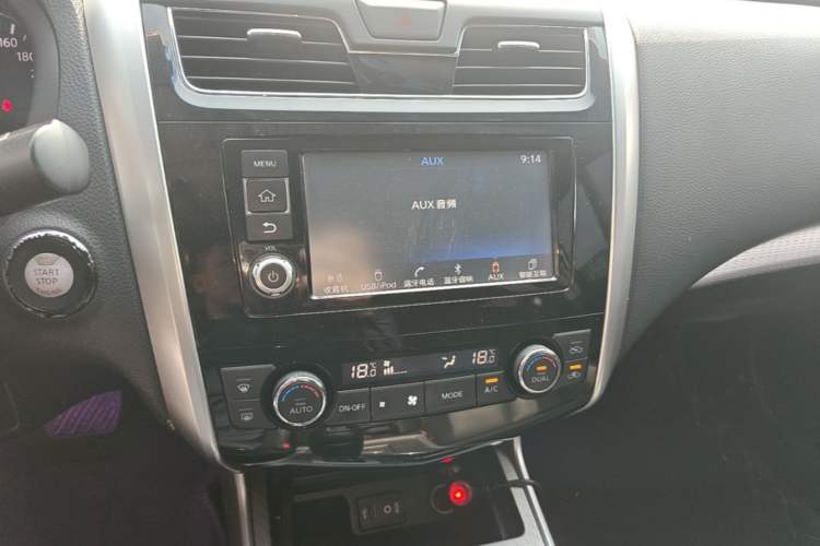 Used Nissan Teana 2016 2.0L XL Comfort Edition Audio And AC Panel